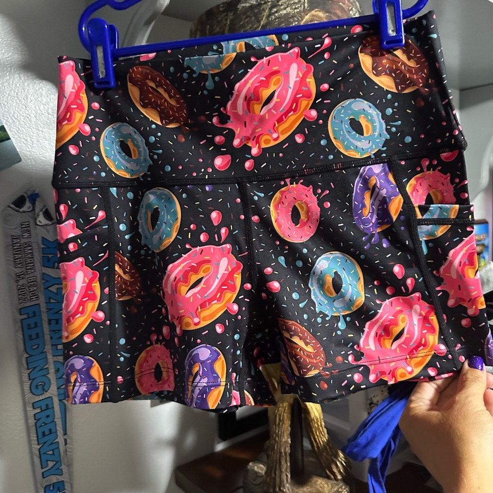 Constantly Varied Gear NWT Glazed & Confused Small 2.5” shorts